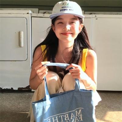 新娘向后跑